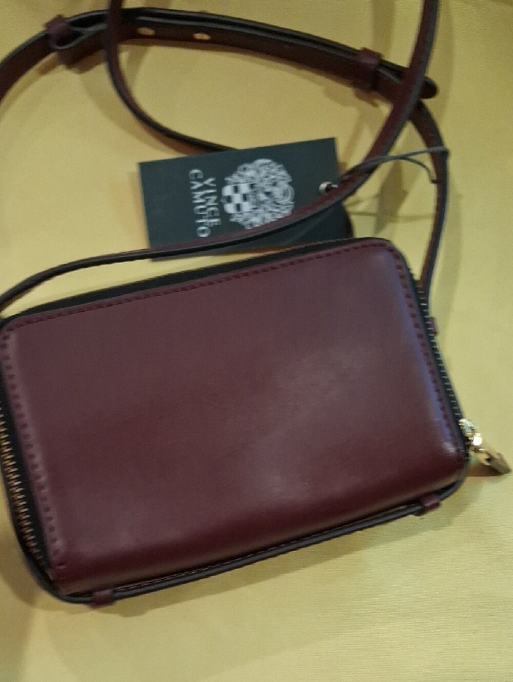 NWT Vince Camuto Wine Leather Zip Crossbody - Picture 3 of 7